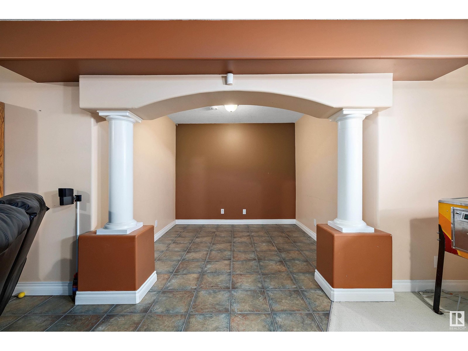Property at 356 CALDERON CR NW image 5