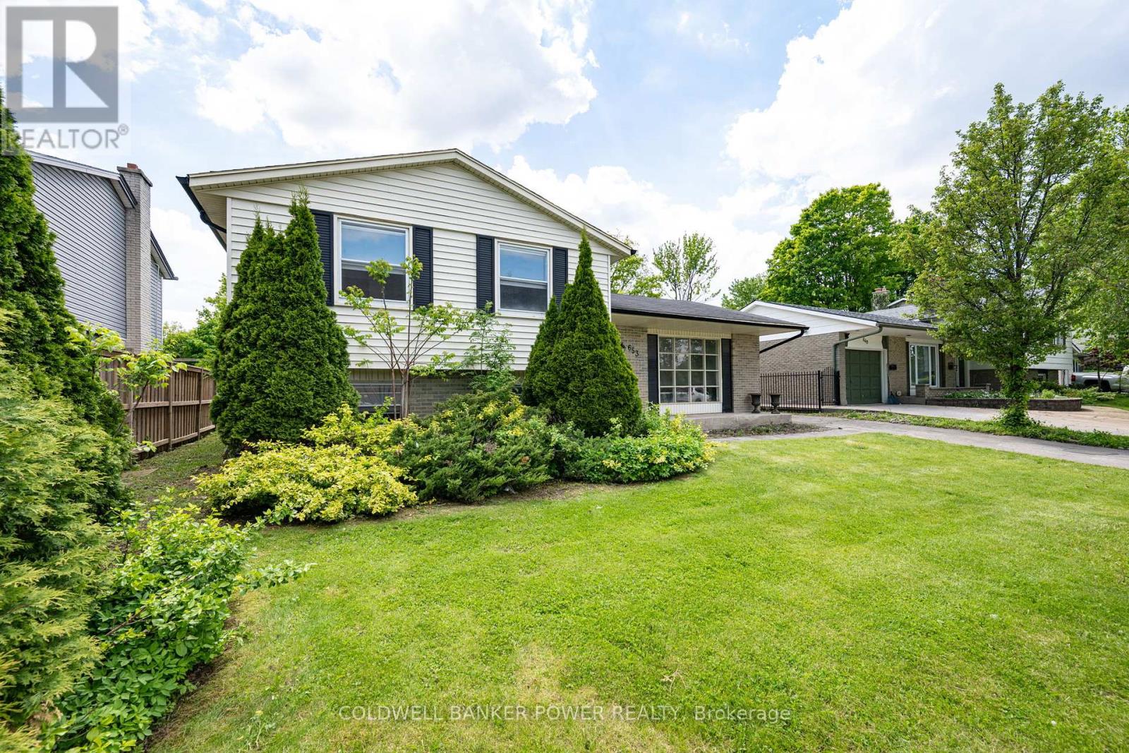 Photo 2 of 13 for 653 Steeplechase Drive