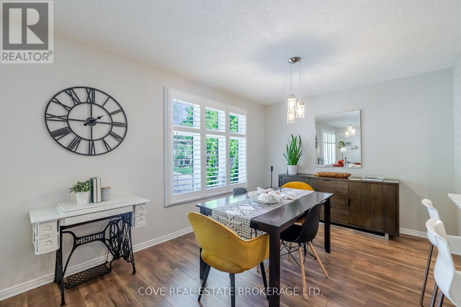 618 Grand View Avenue, London South (South K), Ontario  N6K 3G6 - Photo 8 - X12175944