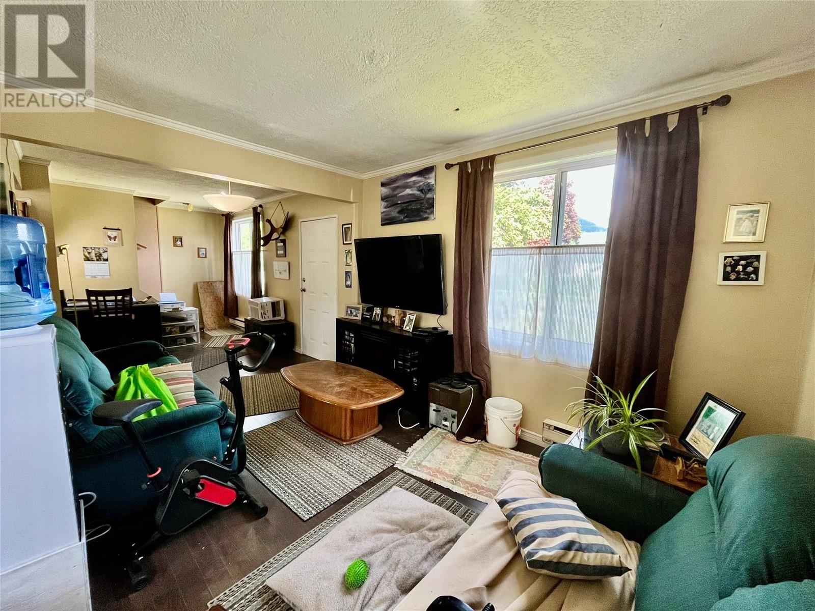 302 6th Avenue Nw, Nakusp, British Columbia  V0G 1R0 - Photo 4 - 10349344
