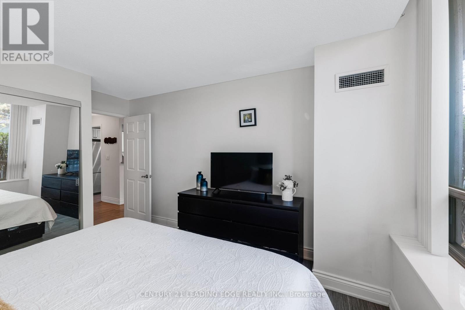 105 - 39 Pemberton Avenue, Toronto, Ontario  M2M 4L6 - Photo 13 - C12175678