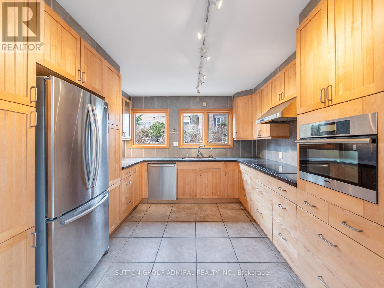 288 Newton Drive, Toronto (Newtonbrook East), Ontario  M2M 2P8 - Photo 3 - C12175696