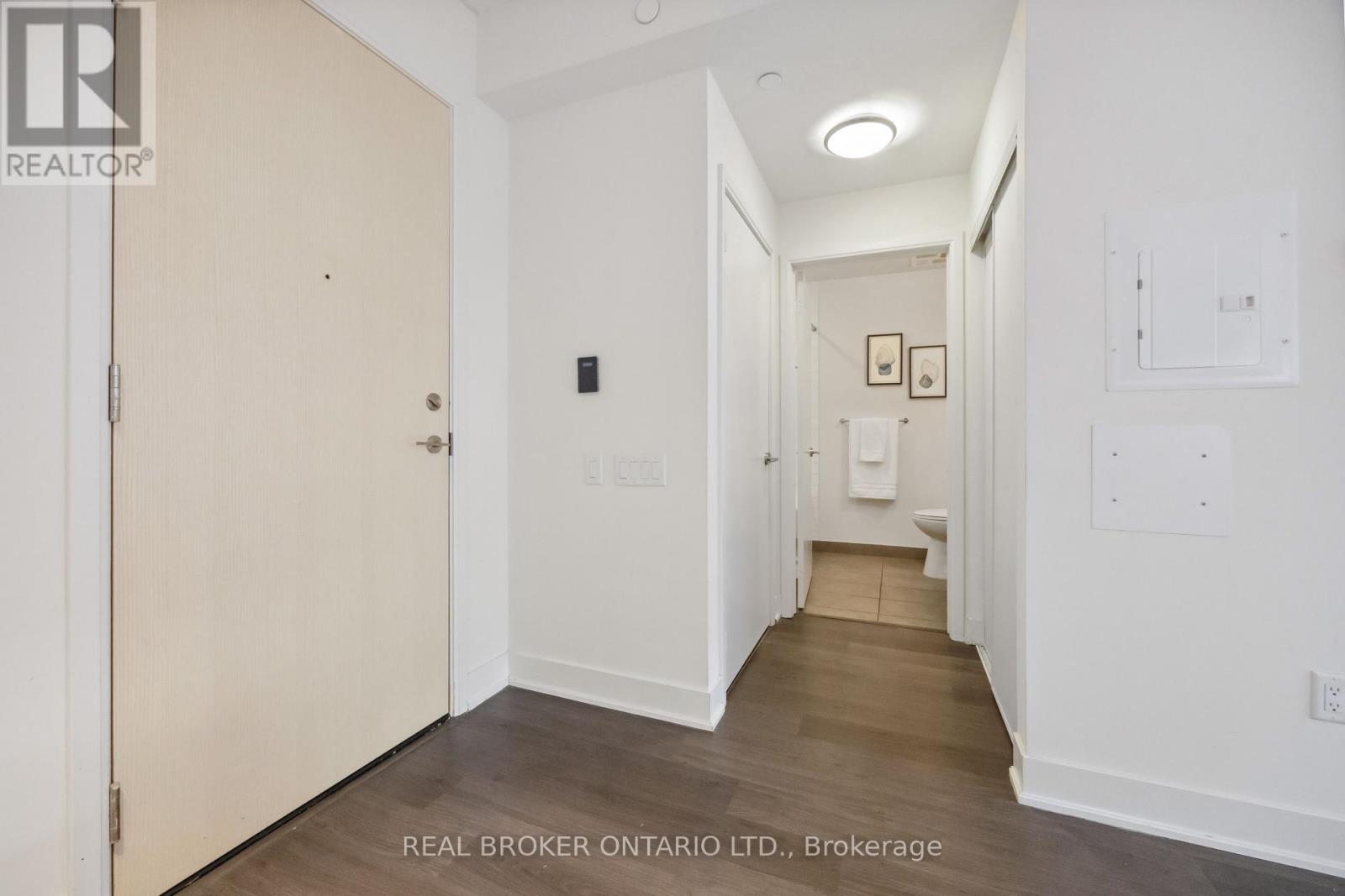 406 - 30 Roehampton Avenue, Toronto, Ontario  M4P 0B9 - Photo 4 - C12175724