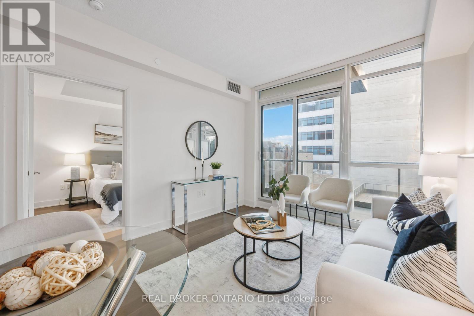 406 - 30 Roehampton Avenue, Toronto, Ontario  M4P 0B9 - Photo 9 - C12175724