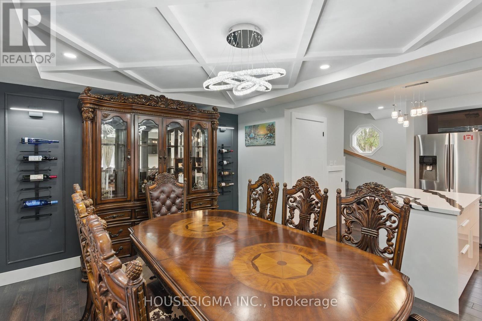 77 Mildred Avenue, St. Catharines, Ontario  L2R 6J4 - Photo 8 - X12145702