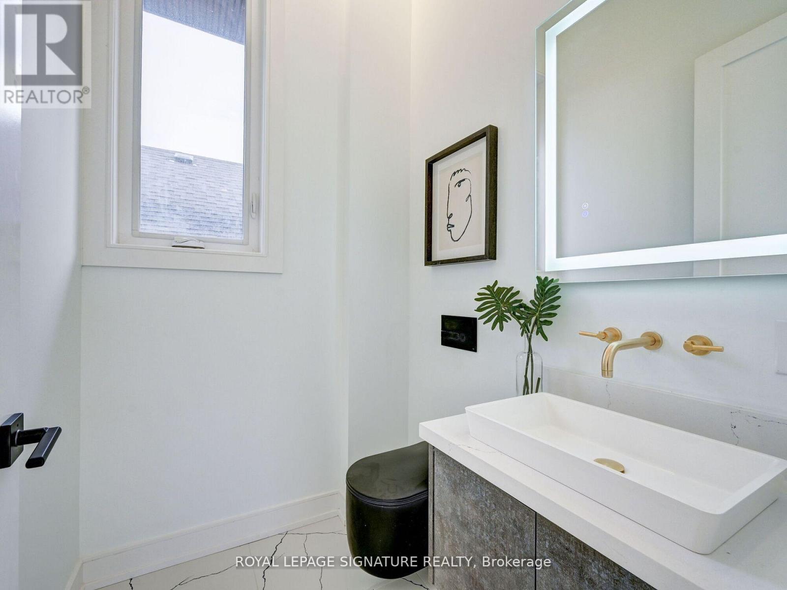 Upper - 376 O'connor Drive, Toronto (East York), Ontario  M4J 2V7 - Photo 14 - E12175661