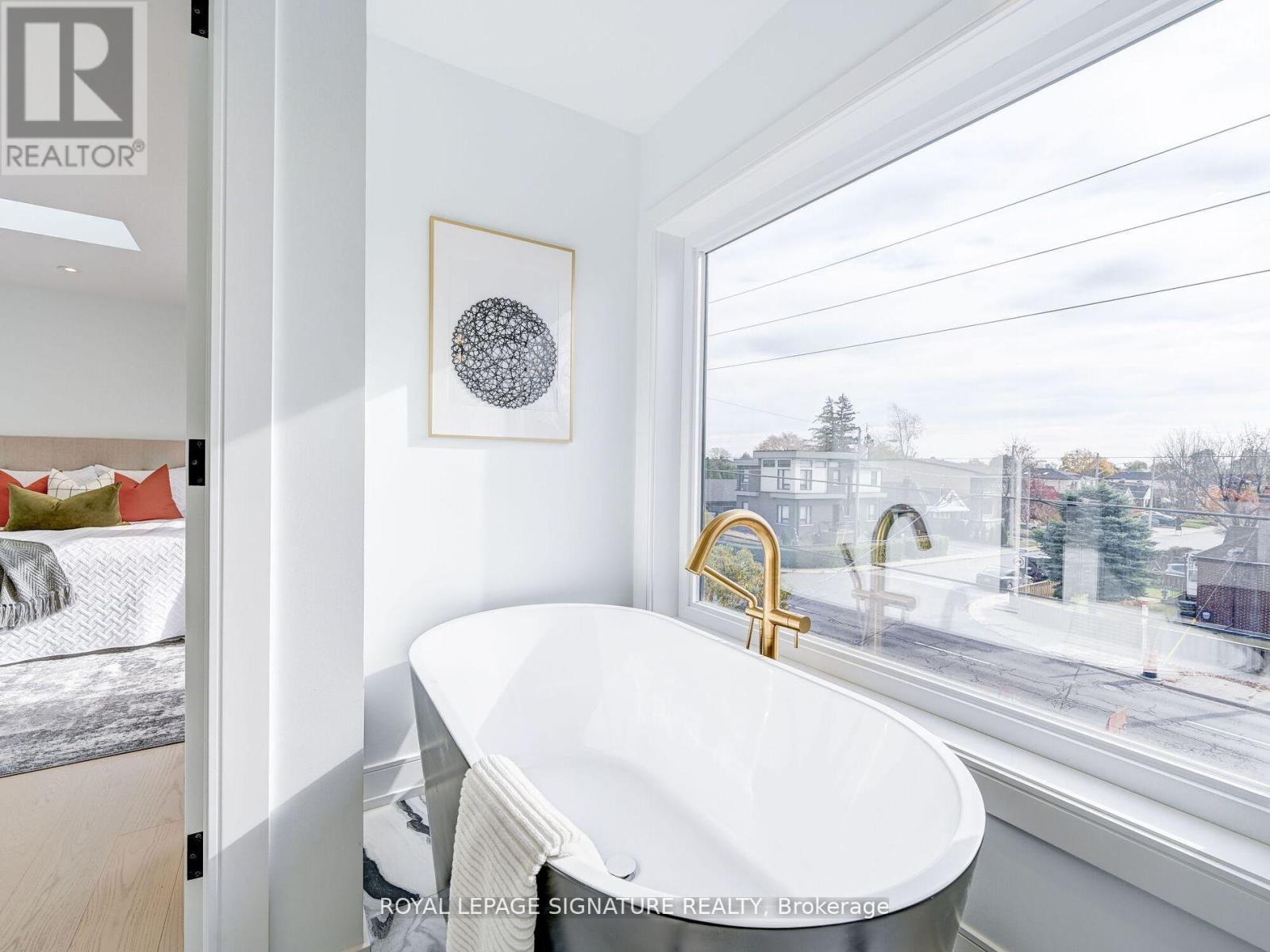 Upper - 376 O'connor Drive, Toronto (East York), Ontario  M4J 2V7 - Photo 23 - E12175661