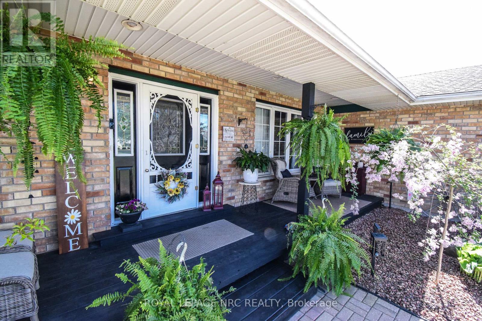 37 Biggar Road, Thorold, Ontario  L0S 1K0 - Photo 2 - X12175811