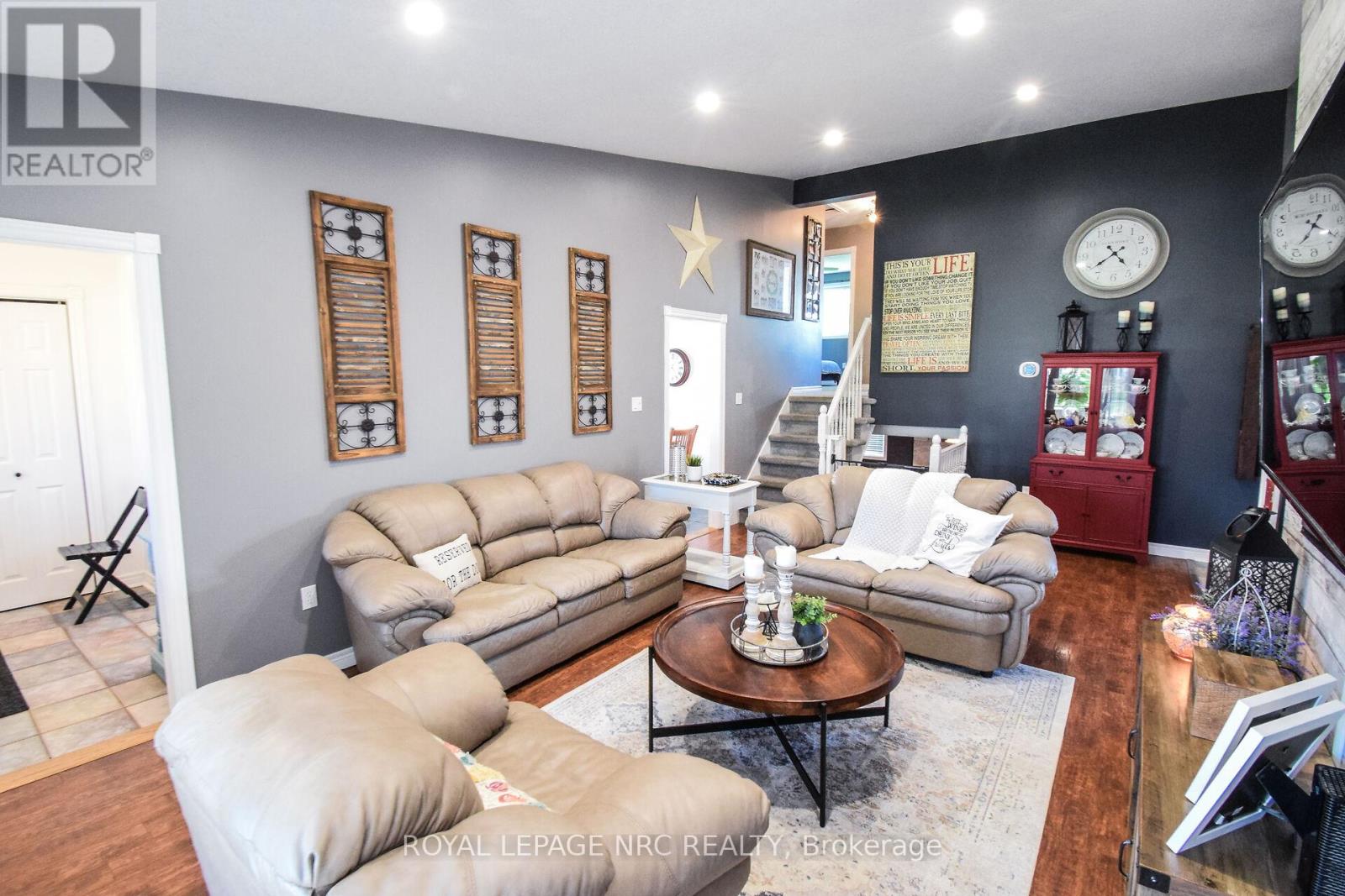 37 Biggar Road, Thorold, Ontario  L0S 1K0 - Photo 8 - X12175811