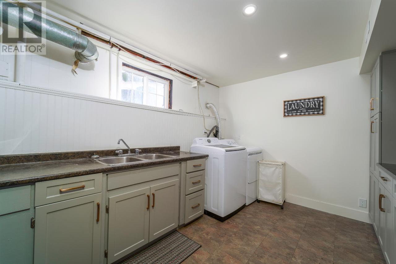 1515 Robinson Crescent, Kamloops, BC V2C3J2