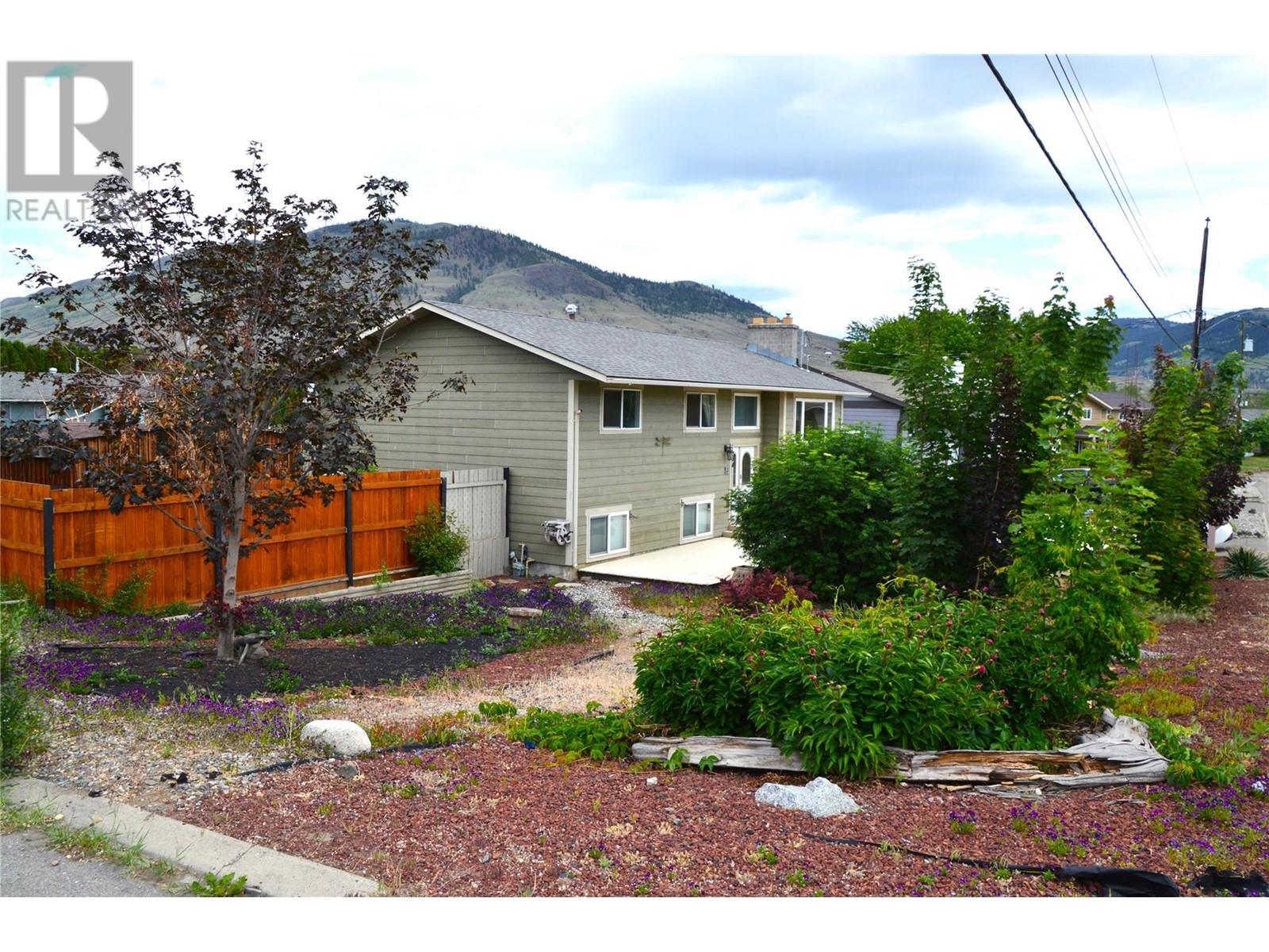 Property at 334 COLLINGWOOD Drive image 2
