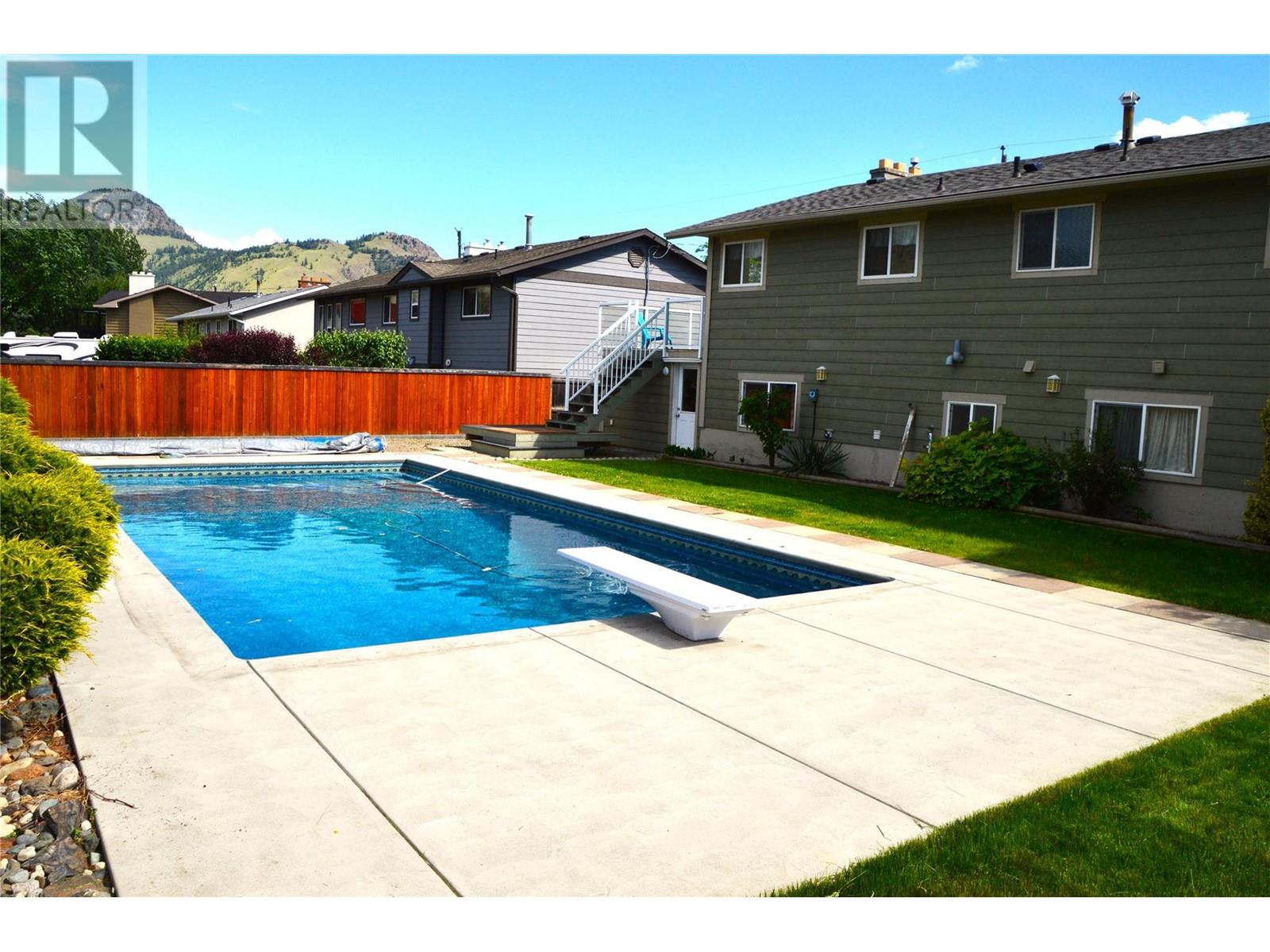 334 COLLINGWOOD Drive, Kamloops, BC V2B6B3