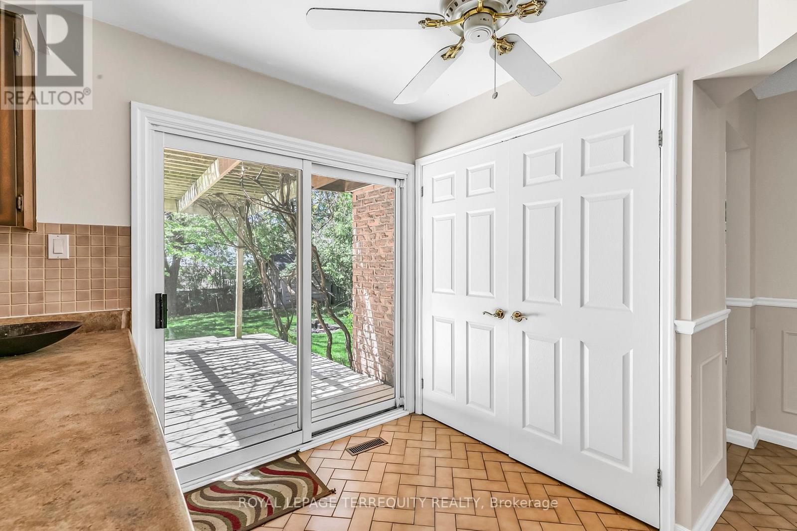 14 Brunton Place, Newmarket (Gorham-College Manor), Ontario  L3Y 6B4 - Photo 11 - N12175701