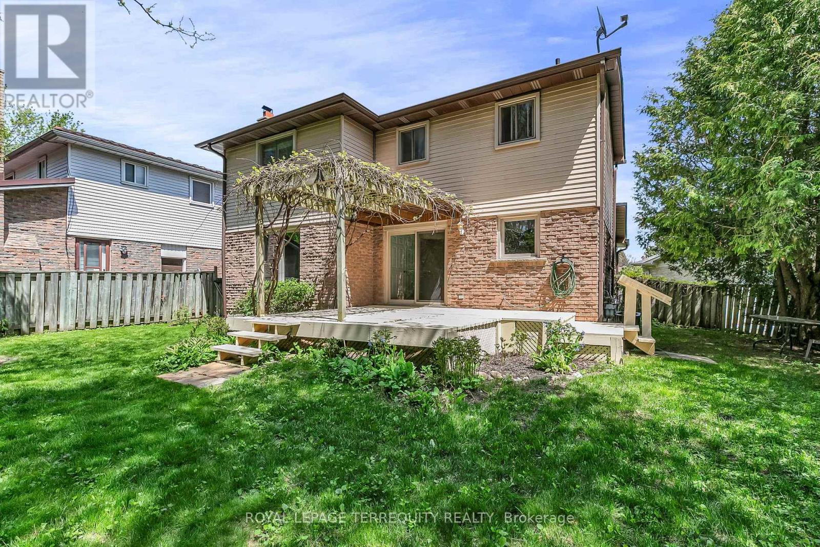 14 Brunton Place, Newmarket (Gorham-College Manor), Ontario  L3Y 6B4 - Photo 30 - N12175701