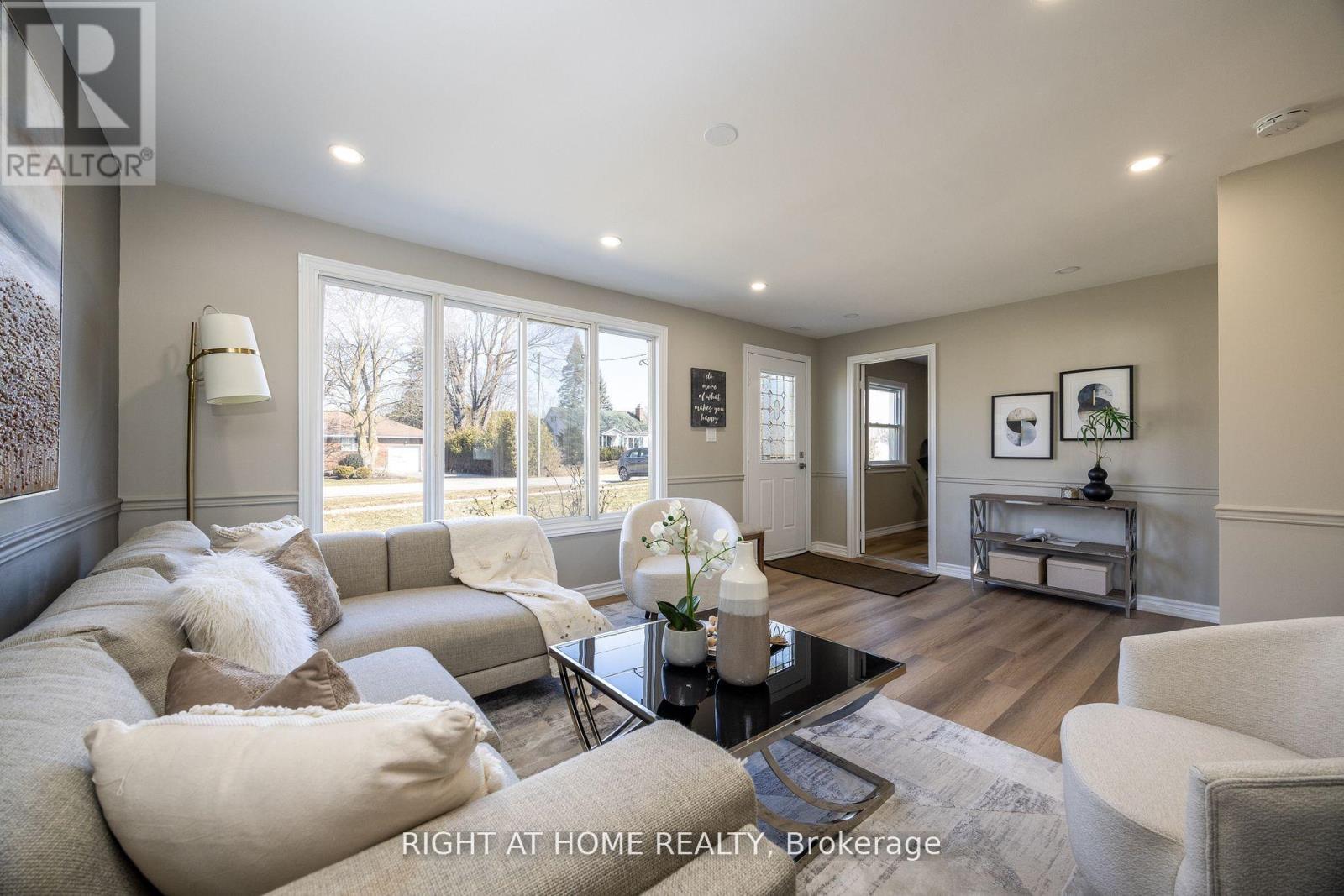Property at 15 FARR AVENUE image 1