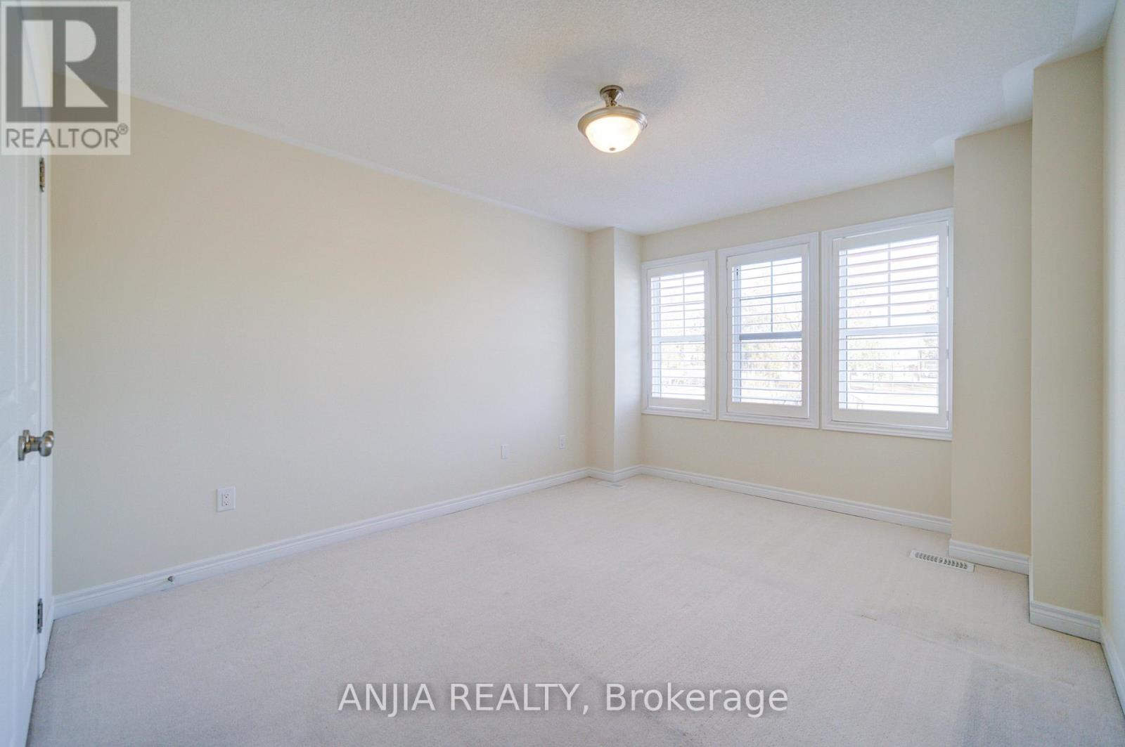 9 Cecil Nichols Avenue, Markham, Ontario  L6C 0L8 - Photo 27 - N12175723