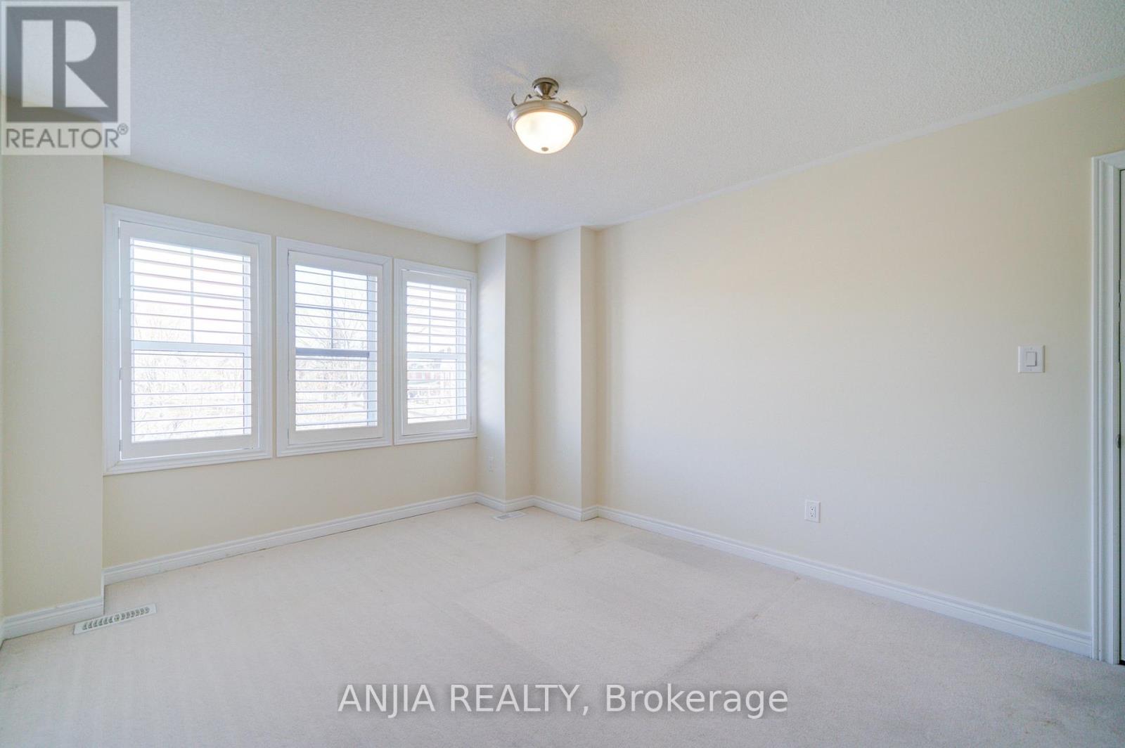 9 Cecil Nichols Avenue, Markham, Ontario  L6C 0L8 - Photo 28 - N12175723