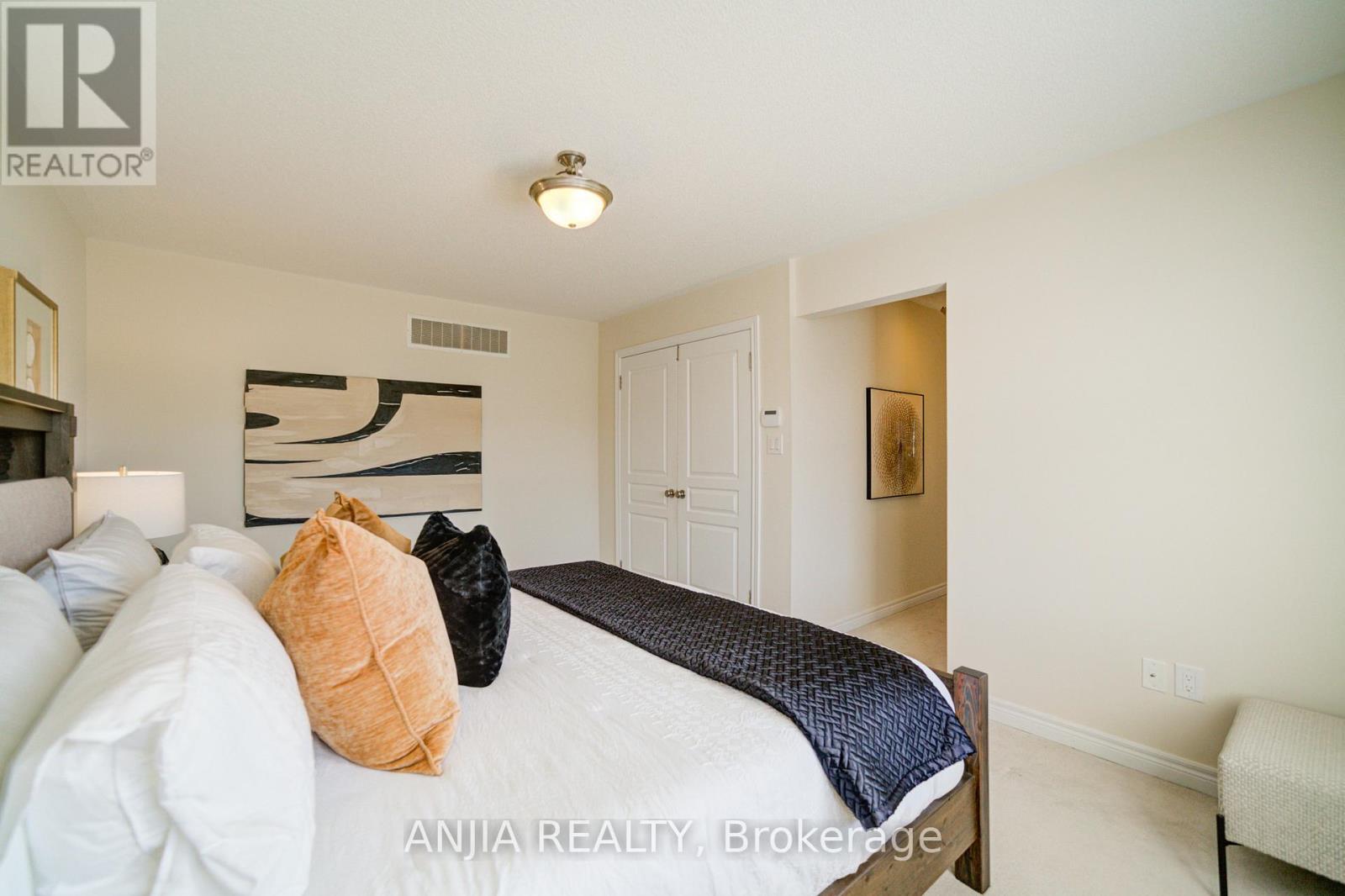 9 Cecil Nichols Avenue, Markham, Ontario  L6C 0L8 - Photo 35 - N12175723