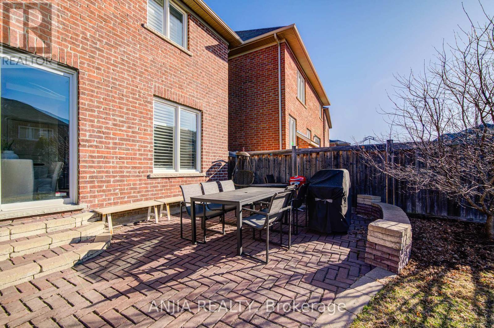 9 Cecil Nichols Avenue, Markham, Ontario  L6C 0L8 - Photo 47 - N12175723
