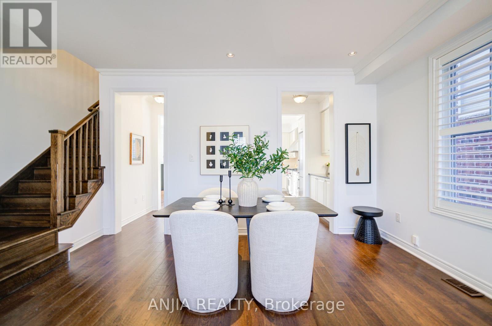 9 Cecil Nichols Avenue, Markham, Ontario  L6C 0L8 - Photo 7 - N12175723