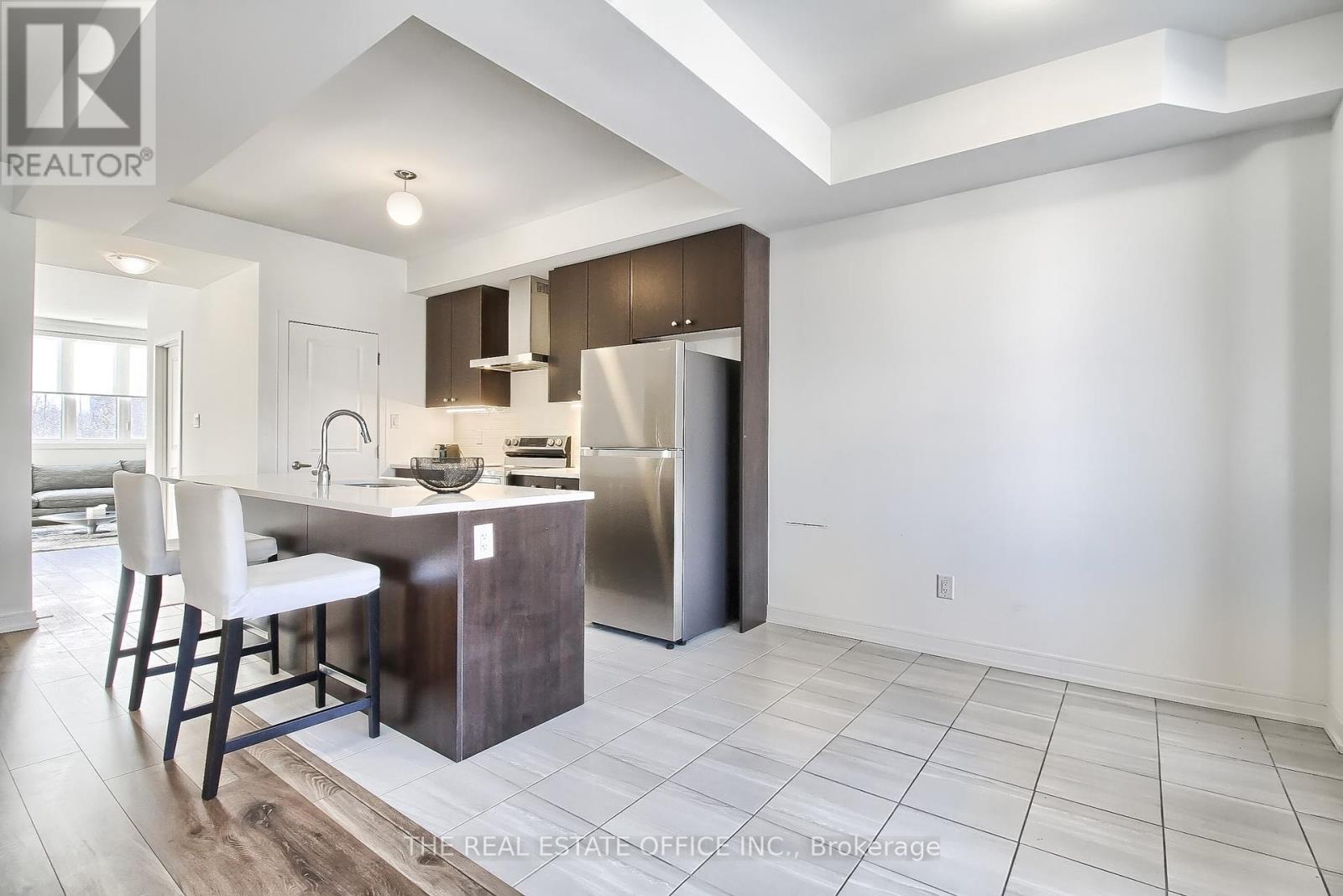 40 Blue Forest Crescent, Barrie, Ontario  L9J 0N3 - Photo 11 - S12175668