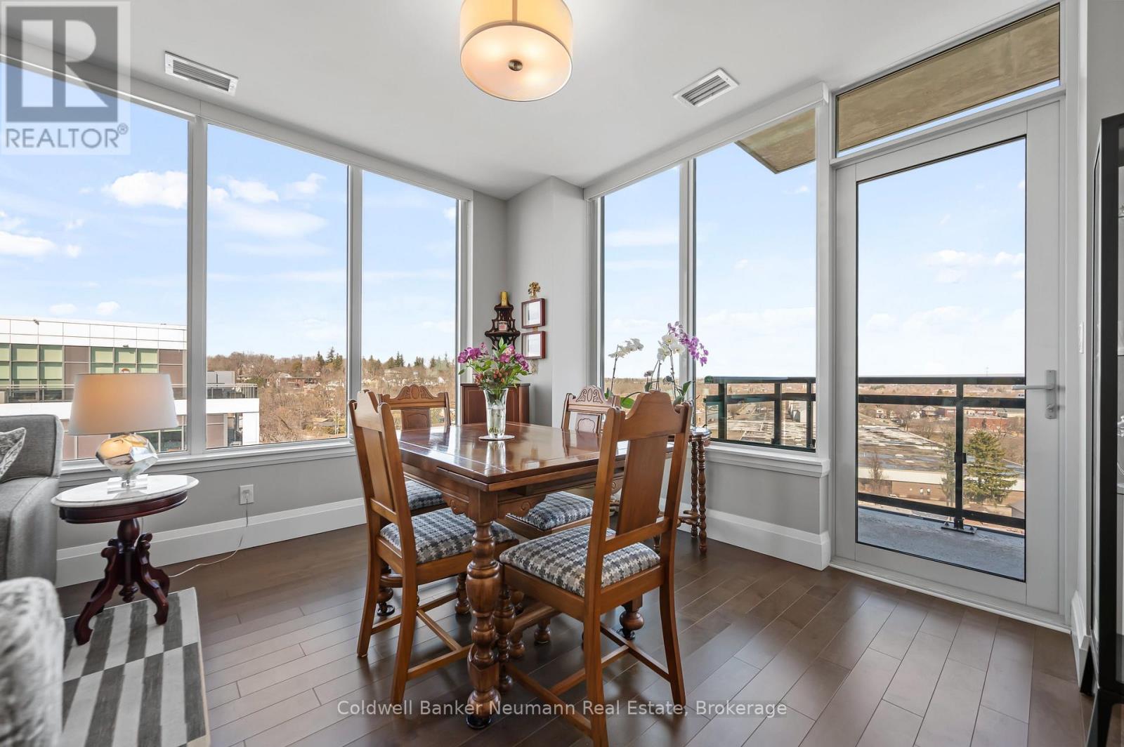Property at 1008 - 63 ARTHUR STREET S image 3