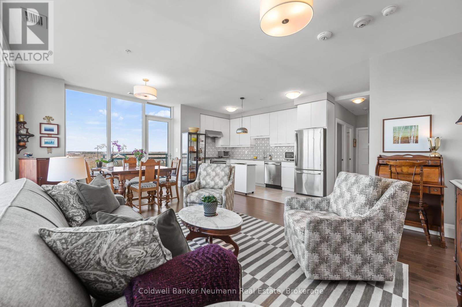 Property at 1008 - 63 ARTHUR STREET S image 4
