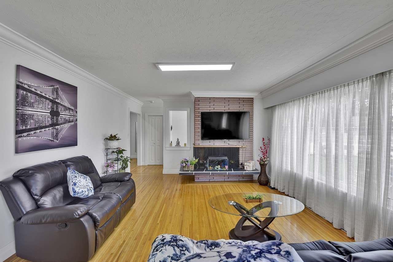 Property at 10121 127B STREET image 4