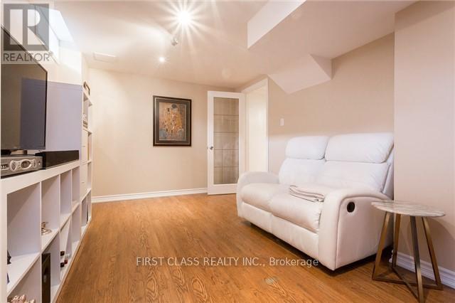 248 Georgian Drive, Oakville, Ontario  L6H 7K1 - Photo 12 - W12175735