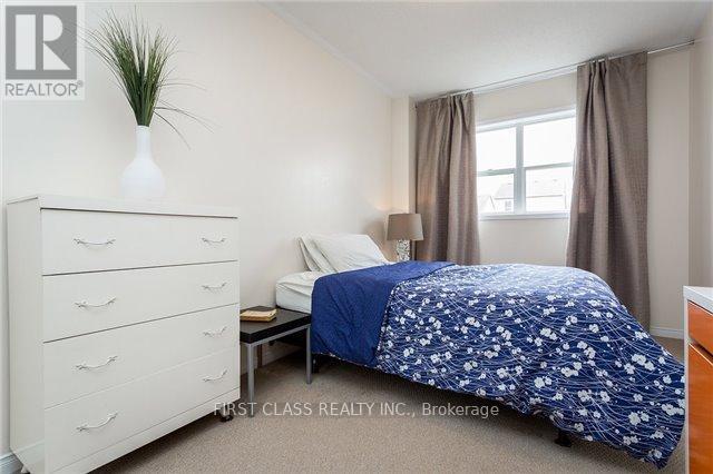 248 Georgian Drive, Oakville, Ontario  L6H 7K1 - Photo 14 - W12175735