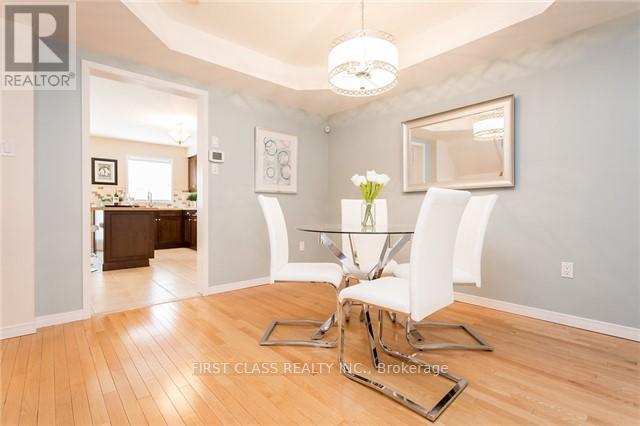 248 Georgian Drive, Oakville, Ontario  L6H 7K1 - Photo 3 - W12175735