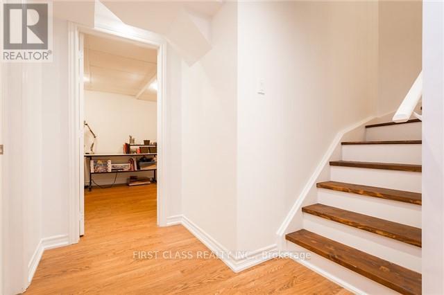 248 Georgian Drive, Oakville, Ontario  L6H 7K1 - Photo 8 - W12175735