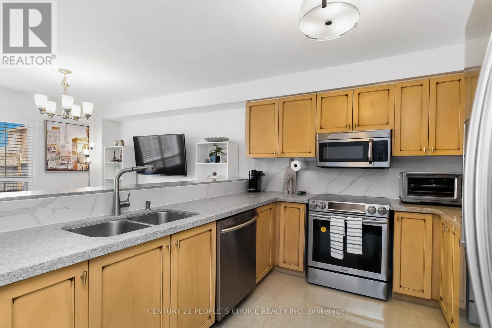 2145 Redstone Crescent, Oakville, Ontario  L6M 5B2 - Photo 13 - W12175750