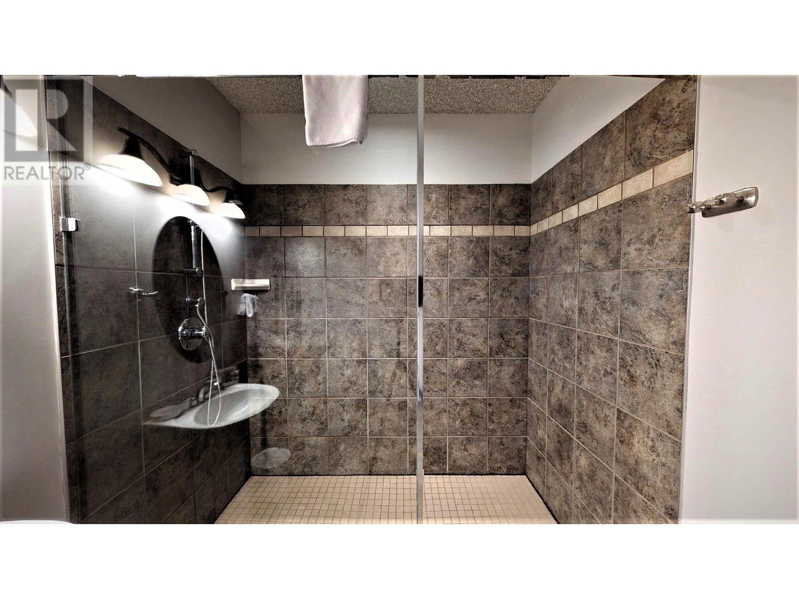 500 BIGHORN Boulevard Unit# 534 C, Radium Hot Springs, BC V0A1M0