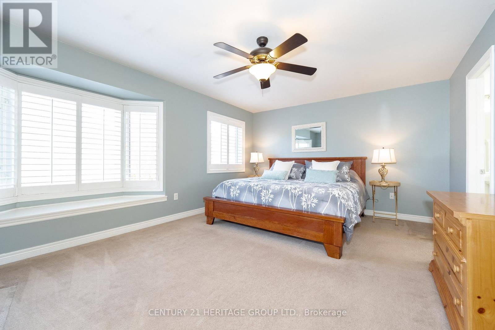 16 Haverhill Terrace, Aurora, Ontario  L4G 7R7 - Photo 19 - N12112323