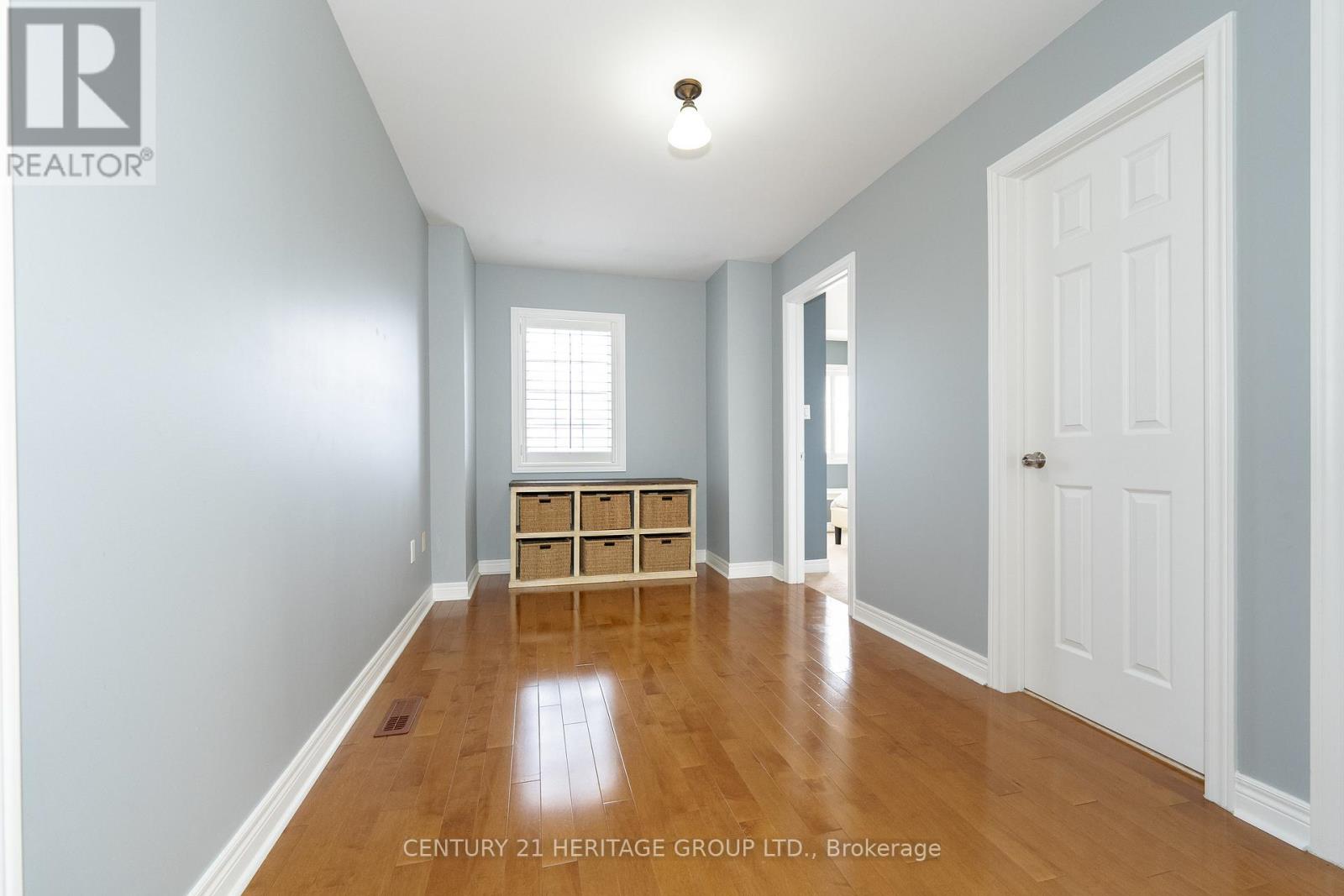 16 Haverhill Terrace, Aurora, Ontario  L4G 7R7 - Photo 27 - N12112323