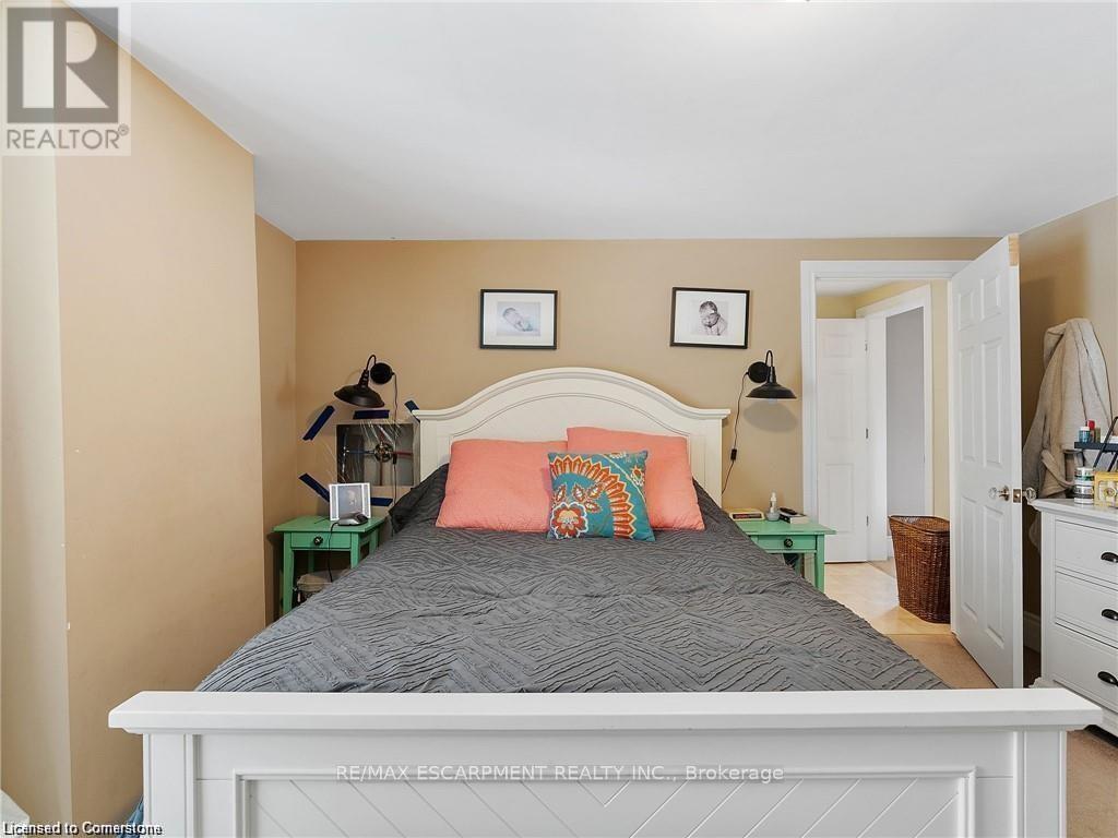 28 Market Street, Brant, Ontario  N3L 3A8 - Photo 30 - X12175752