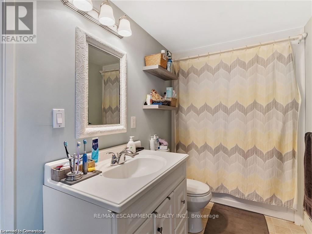 28 Market Street, Brant, Ontario  N3L 3A8 - Photo 32 - X12175752