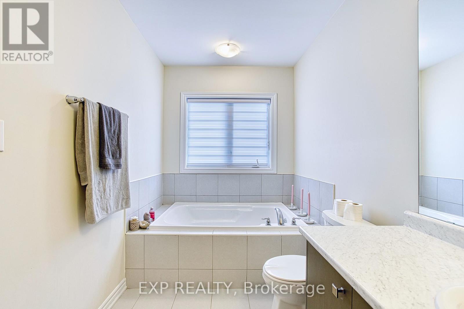 49 Sugar May Avenue, Thorold, Ontario  L2V 0L3 - Photo 17 - X12175761