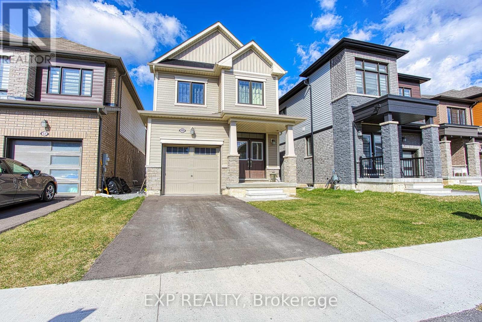 49 Sugar May Avenue, Thorold, Ontario  L2V 0L3 - Photo 2 - X12175761