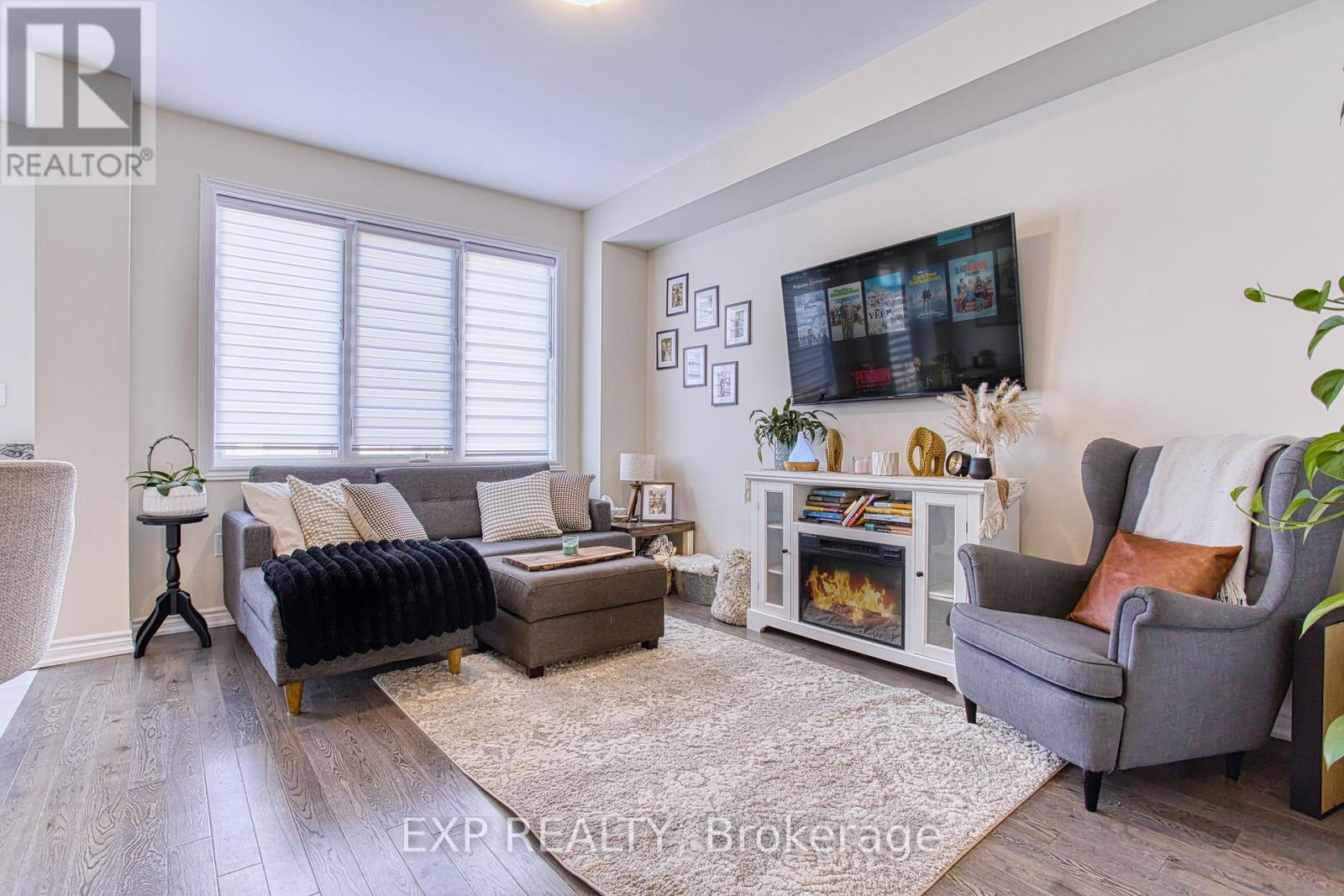 49 Sugar May Avenue, Thorold, Ontario  L2V 0L3 - Photo 8 - X12175761