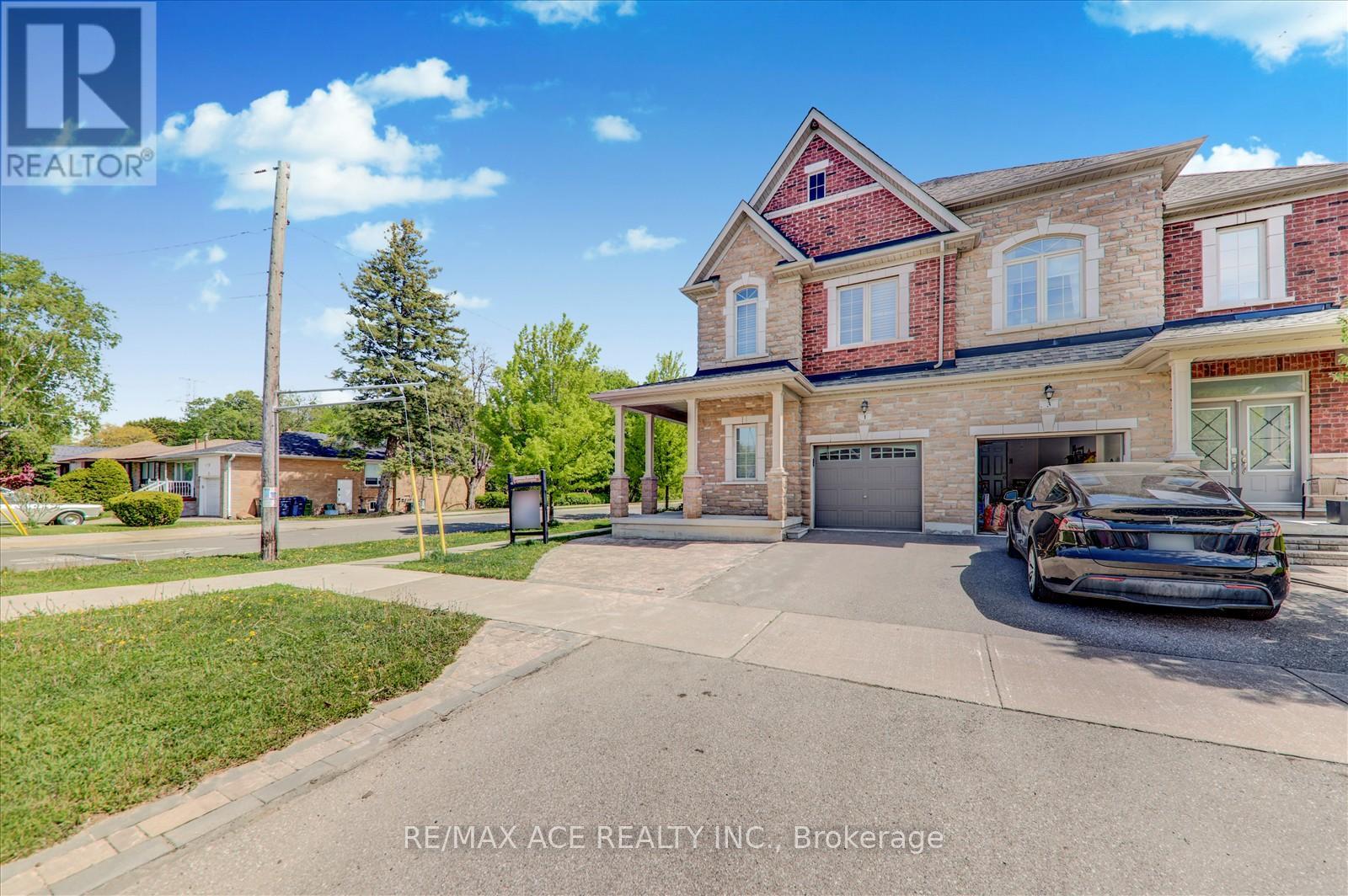 1 Goldthread Terrace, Toronto, Ontario  M3H 0B8 - Photo 6 - C12159142