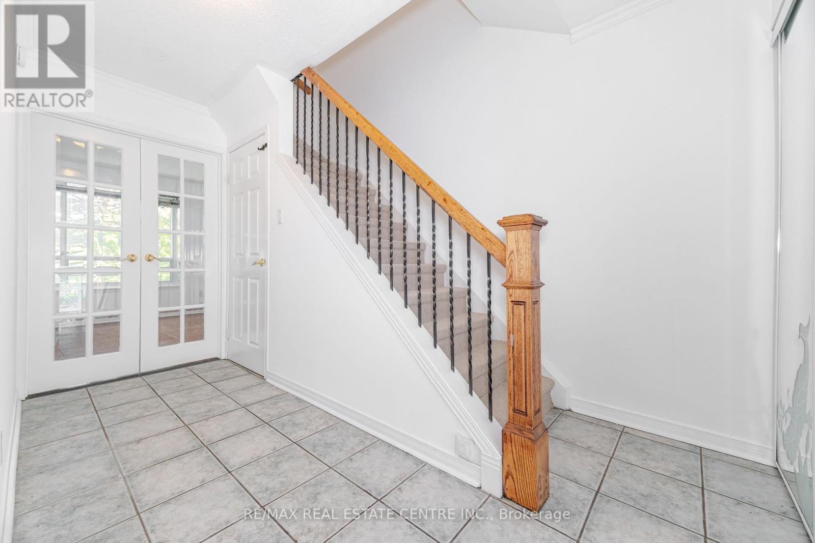 122 Moregate Crescent, Brampton, Ontario  L6S 3K9 - Photo 23 - W12156257