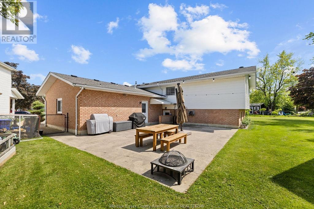 54 Queensway Street, Essex, Ontario  N8M 3C3 - Photo 29 - 25013219