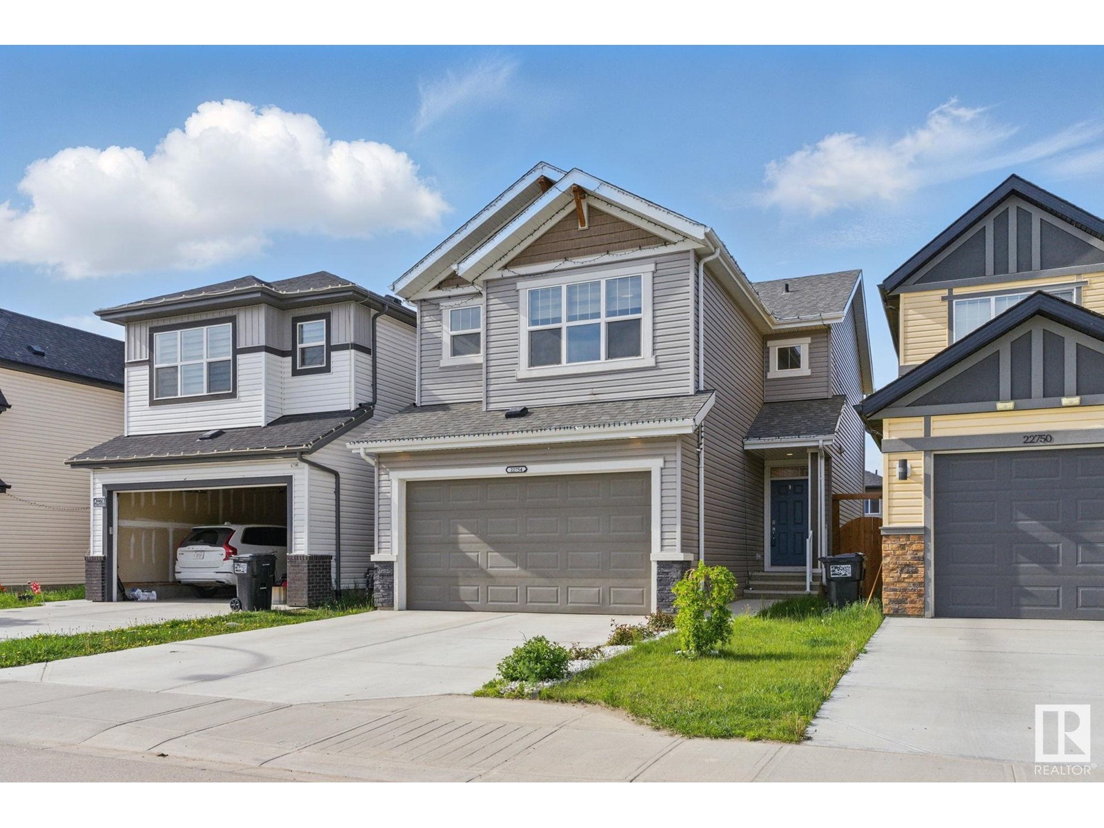 Property at 22754 95A AV NW image 2
