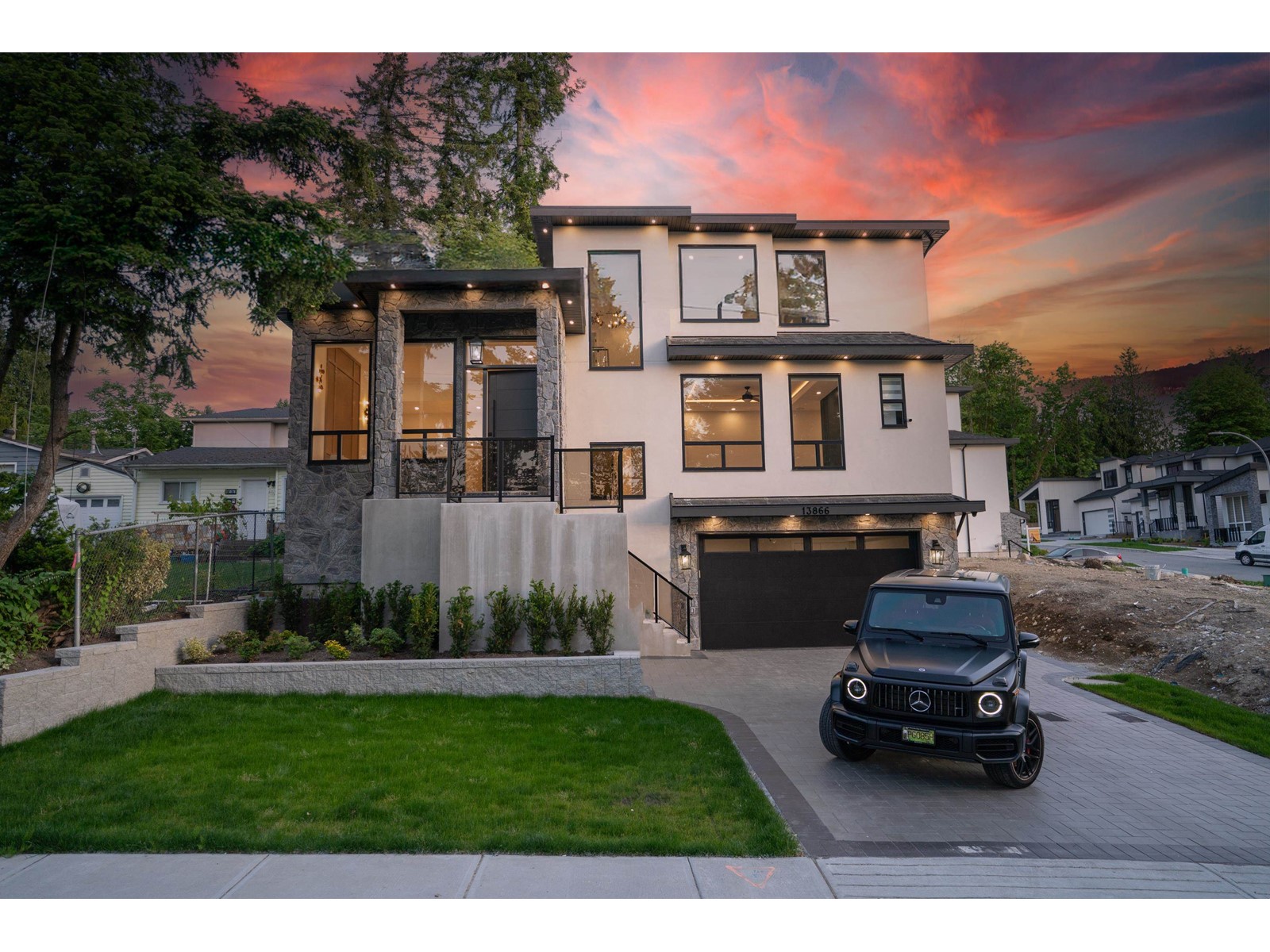 13866 115 AVENUE, surrey, British Columbia
