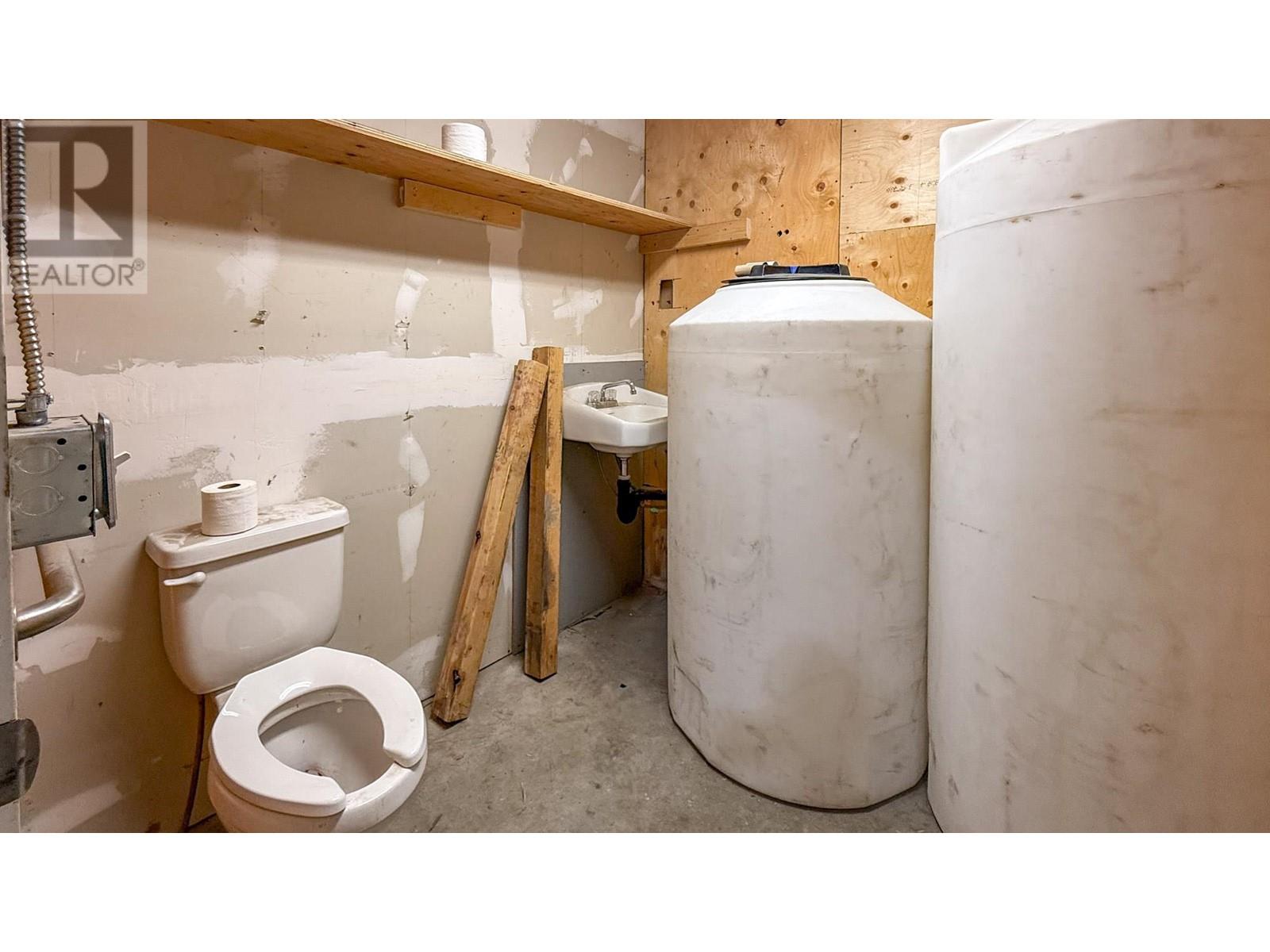 9013 - 9021 Jim Bailey Road, Kelowna, British Columbia V4V 2W4 - Photo 48 - 10349298