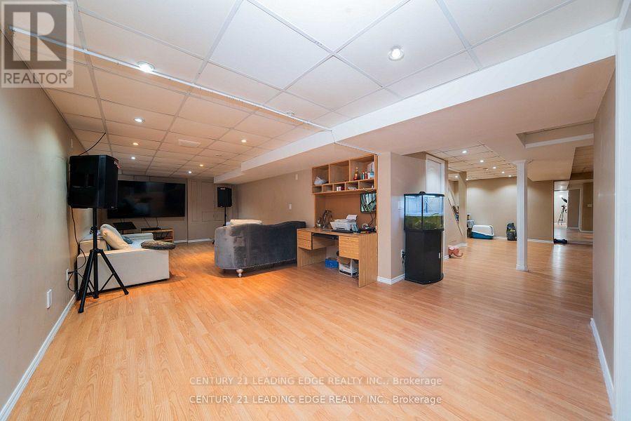 39 Majestic Drive, Markham, Ontario  L6C 2B3 - Photo 33 - N12116057