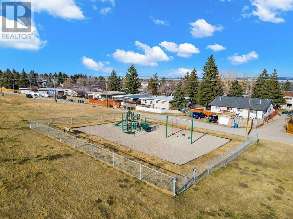 6703 Huntsbay Road Nw, Calgary, Alberta  T2K 4R2 - Photo 43 - A2208680