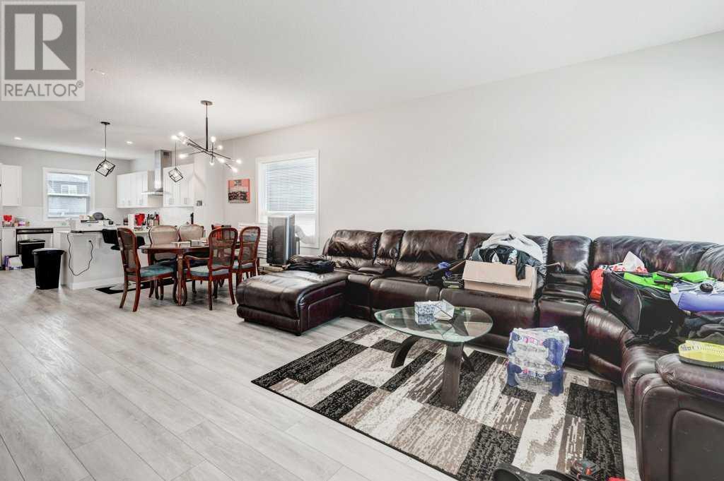 12 Legacy Glen Link Se, Calgary, Alberta  T2X 4T3 - Photo 2 - A2224491